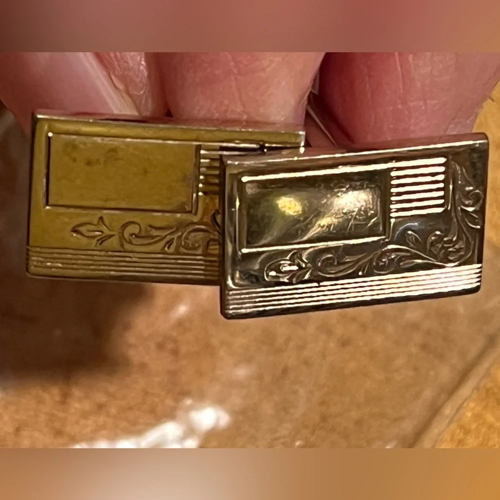 VINTAGE MEN’S FASHION CUFF LINKS.